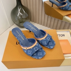 Louis Vuitton Slippers